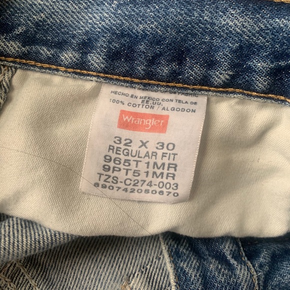 Vtg WRANGLER Hi-Rise Denim Shorts - Picture 3 of 6